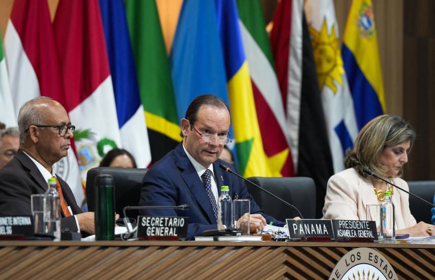 Canciller frena los reclamos de China: “Su país es distinto al mío”