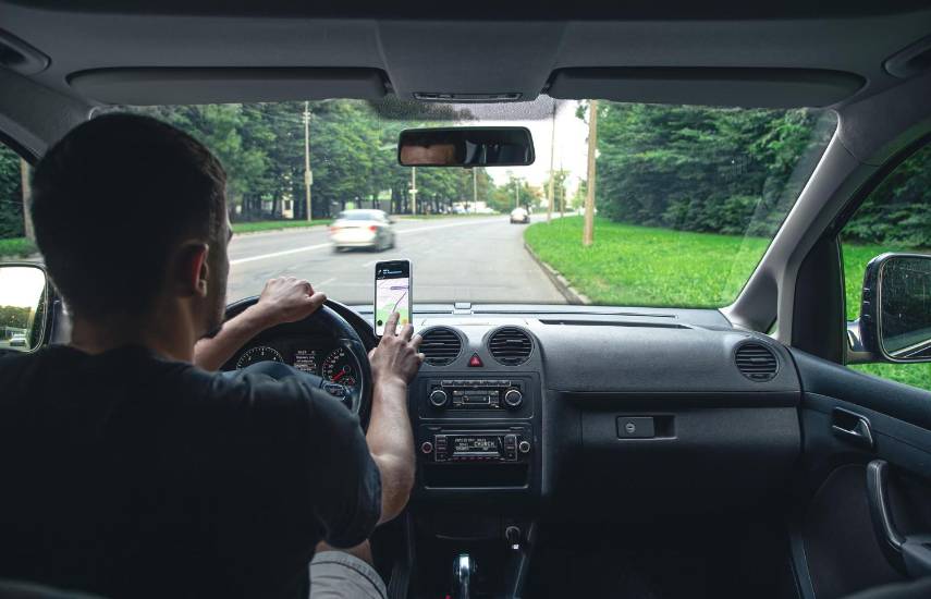 inDrive afirma que la nueva regulación de movilidad en Panamá afectaría al 95% de sus conductores