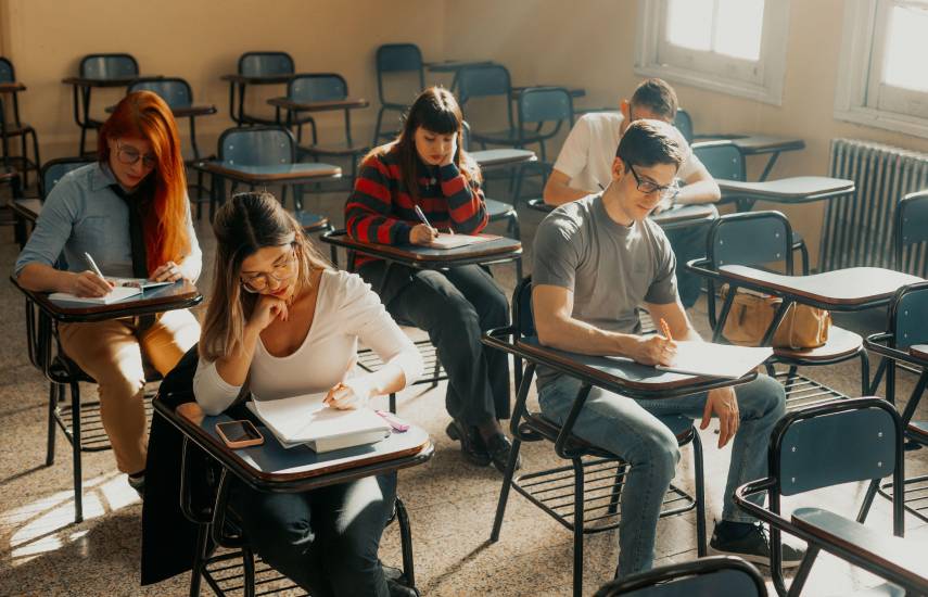 Un movimiento estudiantil amordazado