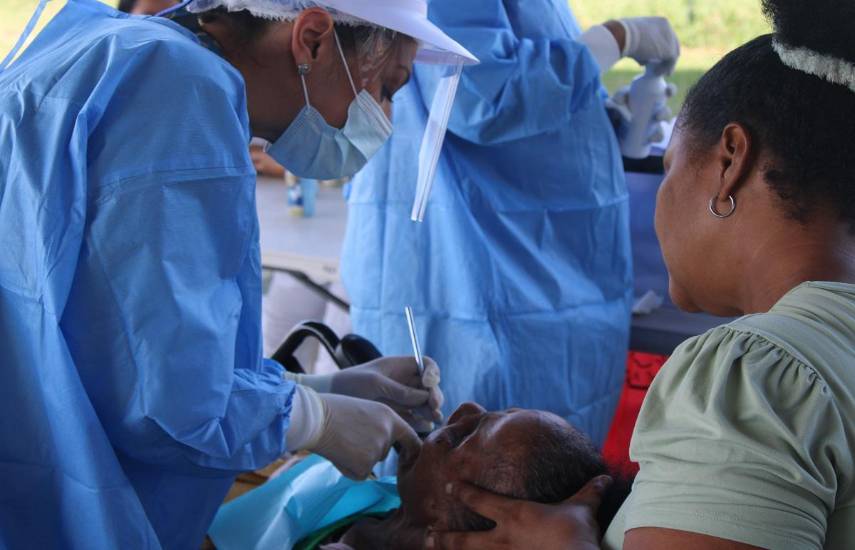 SADI lleva atención de salud a pacientes en Veracruz