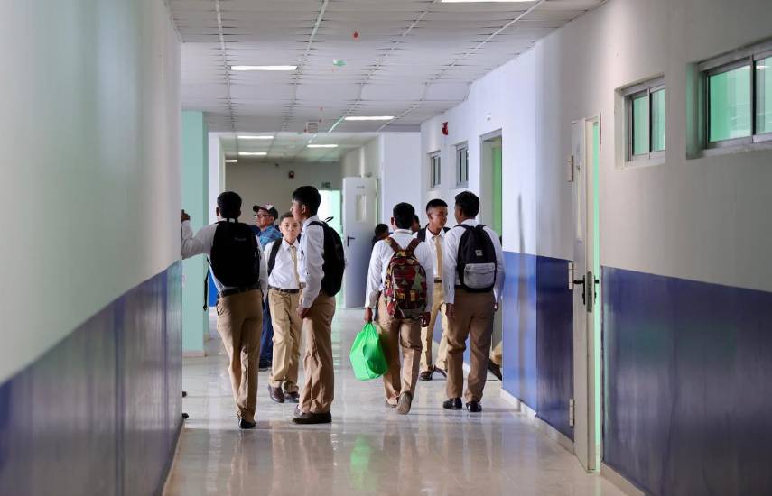 Defensoría insta garantizar entornos escolares seguros y sin discriminación en 2026