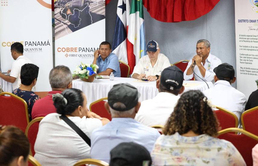 ML | Durante el encuentro para formalizar la alianza.