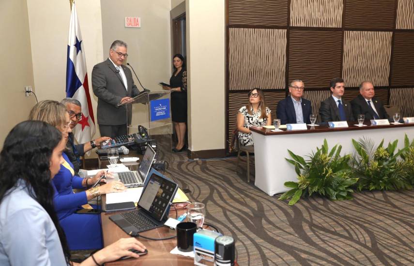 Inician licitación para rehabilitar la Carretera Panamericana Oeste bajo modelo APP