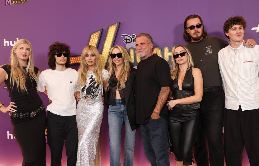 Miley Cyrus revive los momentos más icónicos de Hannah Montana