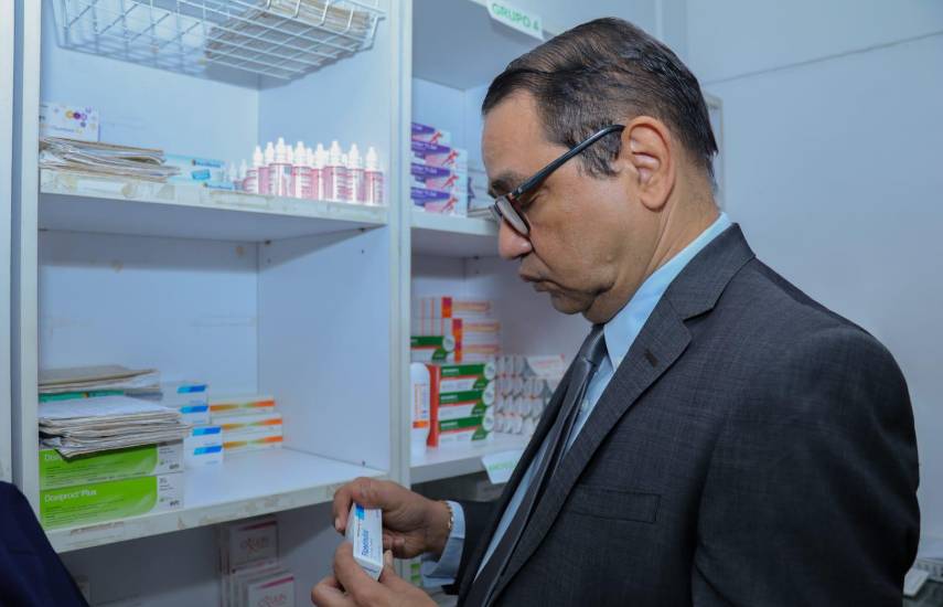 ML | Farmacia del sistema público de salud.