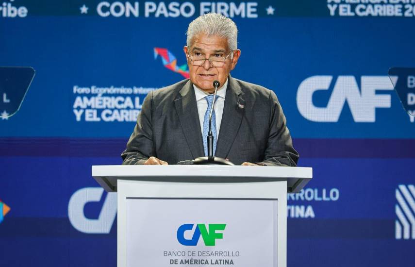 Mulino destaca rol estratégico de Panamá en Foro Económico