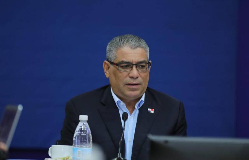 ML | Luis Francisco Sucre, el ministro de Salud.