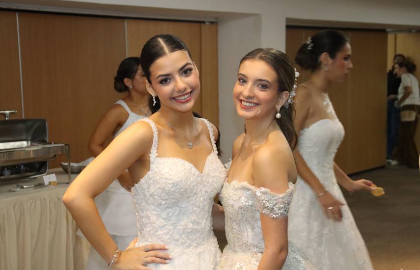 Ana Paula Maduro de Roux es la reina del Festival de Debutantes 2026