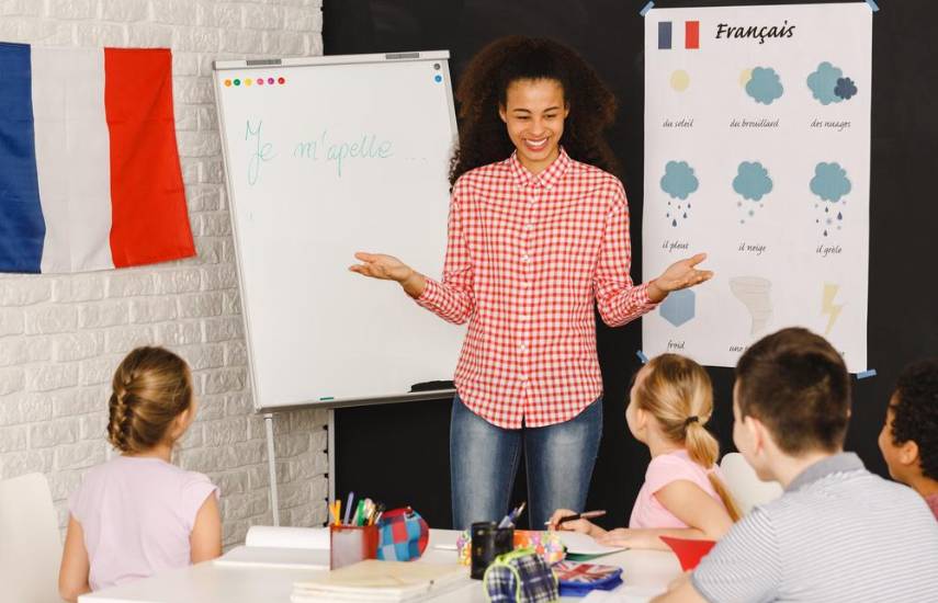 Buscan fortalecer la lengua francesa