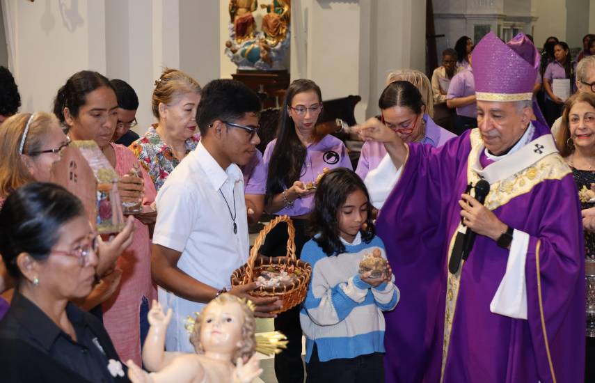 Ulloa llama a vivir una Navidad de reconciliación y compromiso social