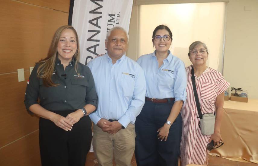 Cobre Panamá gradúa a 47 nuevos expertos en carpintería y fontanería