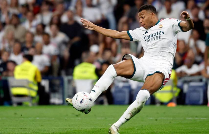 Real Madrid golea 4-1 al Rayo Vallecano con doblete de Mbappé