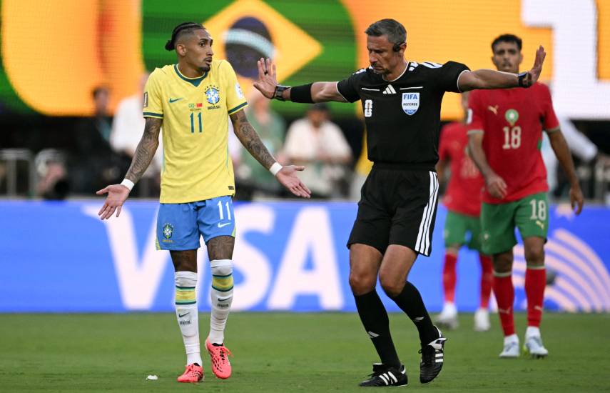 Marruecos amarga el debut mundialista de Ancelotti con Brasil
