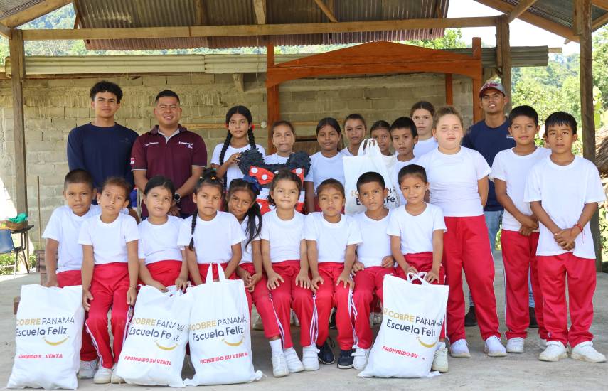 Programa Escuela Feliz de Cobre Panamá beneficia a 44 colegios
