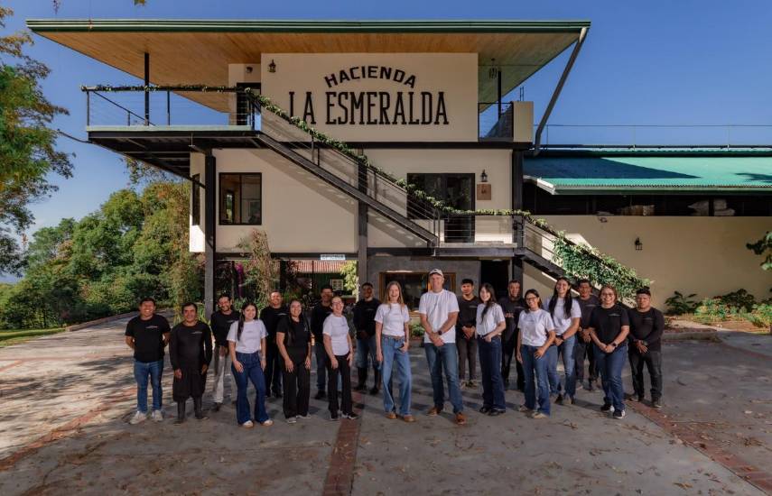 Hacienda La Esmeralda logra récord mundial en subasta privada