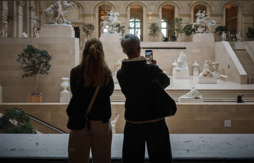 El Louvre abre “con normalidad” tras el fin de la huelga