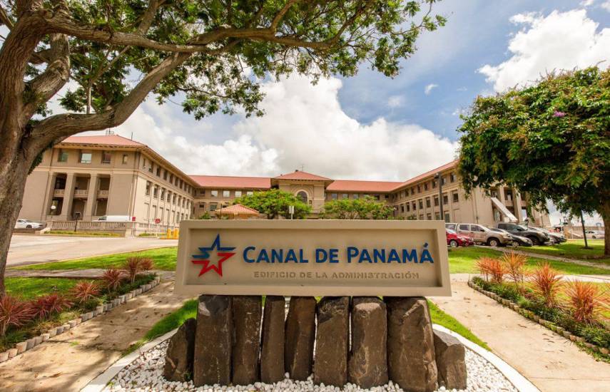 El Canal de Panamá expresa sus condolencias tras el deceso del capitán Efraín Otero