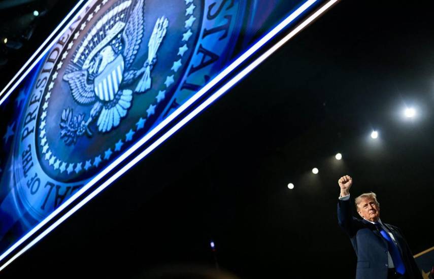 Nueva York clausura 12 sitios web de porno “deepfake” que mostraban figuras del cine y la política