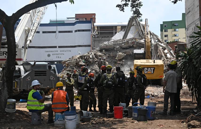 Solidaridad con Colombia supera USD 1.379 millones; terremoto deja 273 muertos