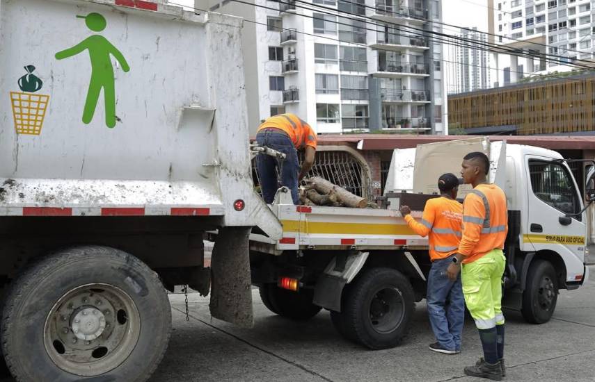 Basura y falta de agua: problemas en Victoriano Lorenzo