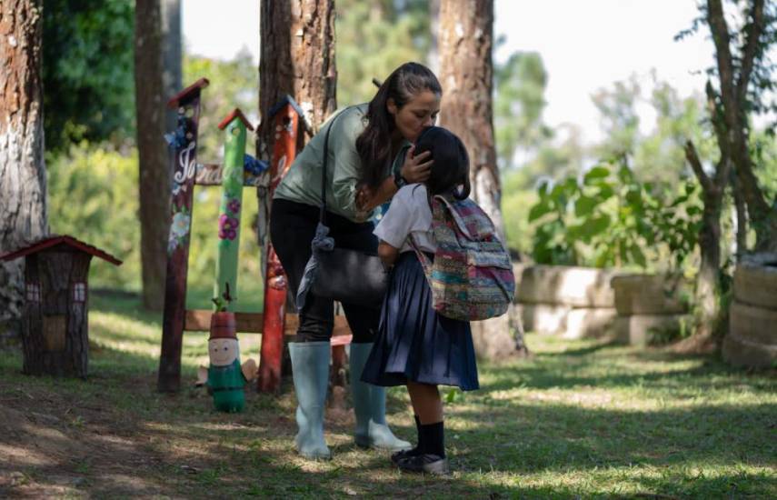 Arianne Benedetti vuelve con “Despierta Mamá”