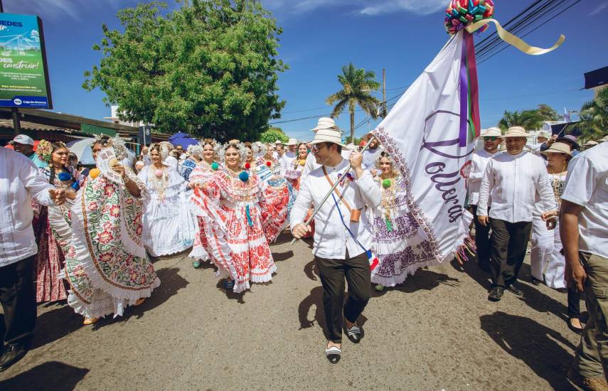 No se pueden usar fondos públicos para el Desfile de las Mil Polleras