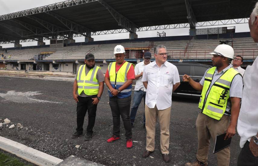 ML | Durante la visita del ministro Juan Carlos Orillac.