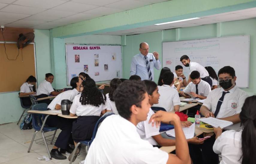 Falta de docentes afecta la educación