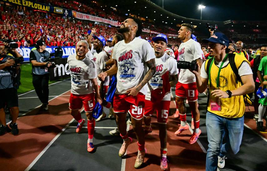 AFP | Jugadores de Panamá celebrando la clasificación.