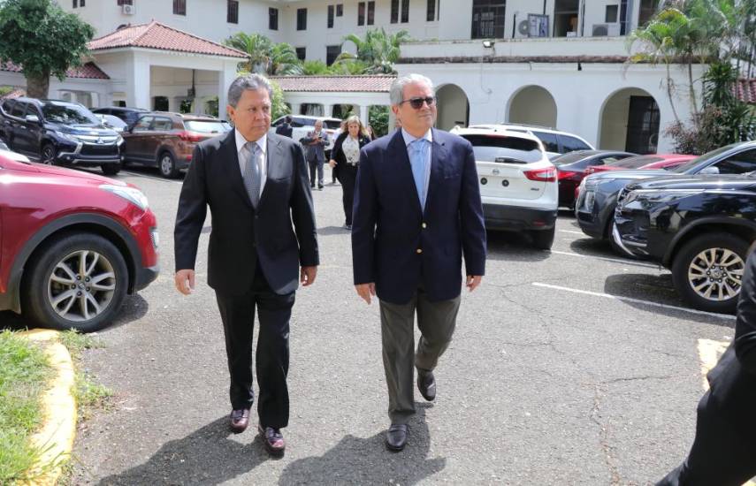 Boyd Galindo: “Nuestro objetivo es mejorar e impulsar una buena atención de salud para todos los panameños”