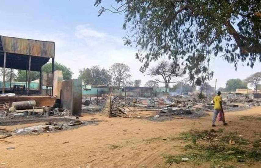 AFP | La ciudad Darfur de Sudán, todo fue devastado.