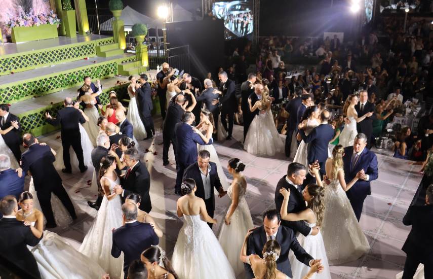 Ana Paula Maduro de Roux es la reina del Festival de Debutantes 2026