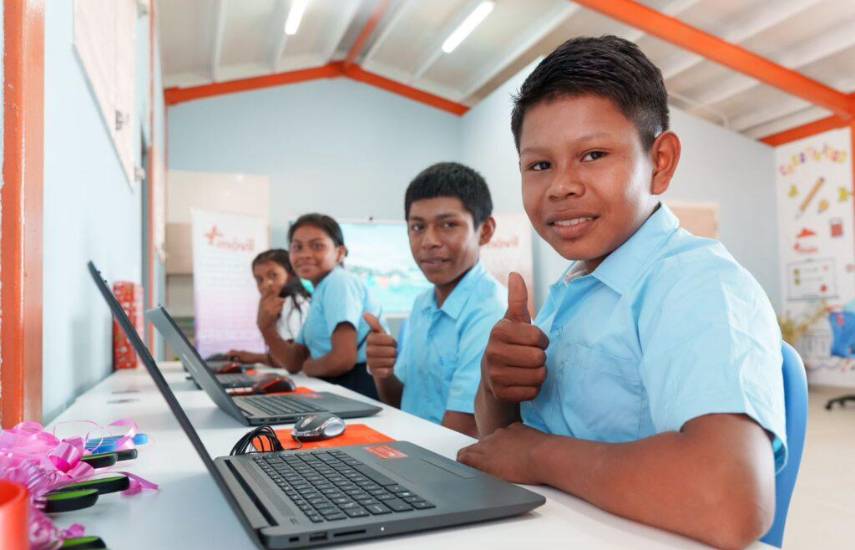 Panamá inicia el año escolar con más de 870 mil alumnos