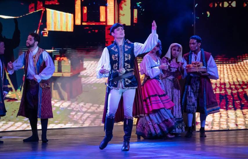 Yescenia Navarro usa el arte como motor de cambio