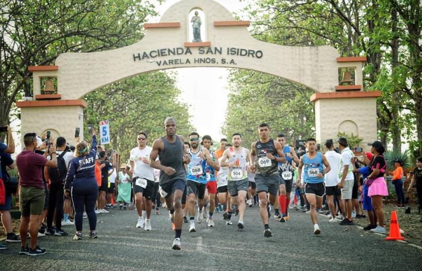 Cortesía | Corredores de la ½ Maratón Hacienda San Isidro.