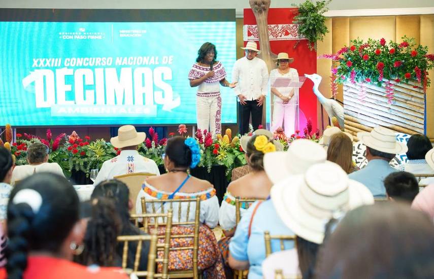 Estudiantes exaltan la identidad nacional en Concurso Nacional de Décimas Ambientales