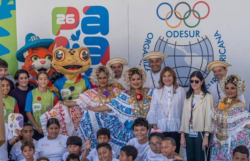 Antorcha de los Juegos Suramericanos de la Juventud llega al Parque Omar