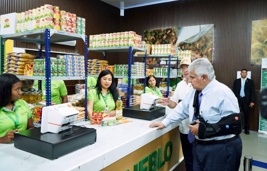Presidente Mulino inaugura la tercera Tienda del Pueblo en la ciudad capital