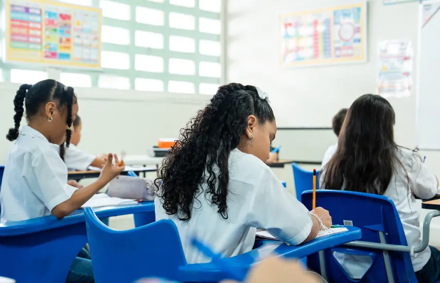 Meduca: solo los centros incluidos en el listado oficial podrán reanudar clases presenciales