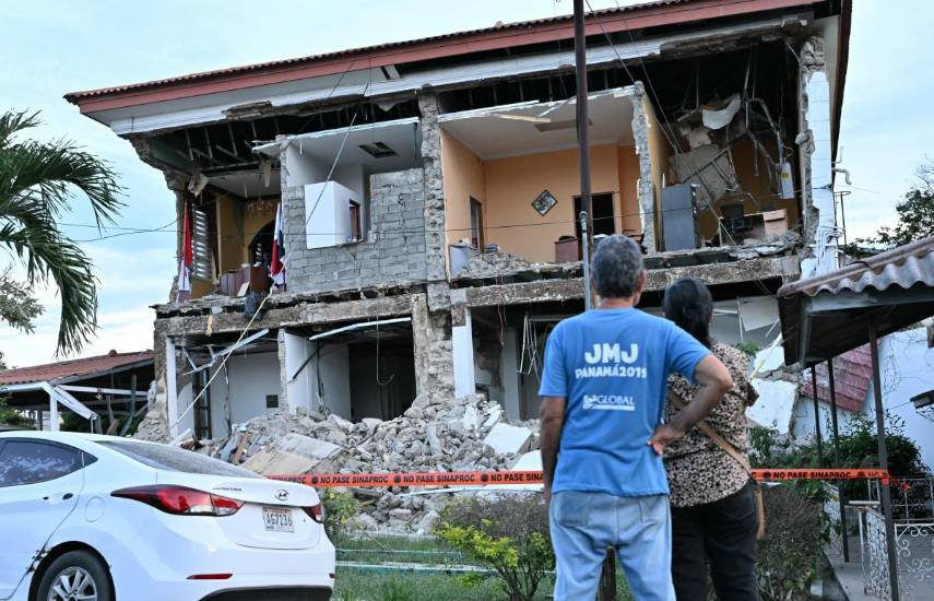 Dos fideicomisos para ayuda y reconstrucción tras el sismo