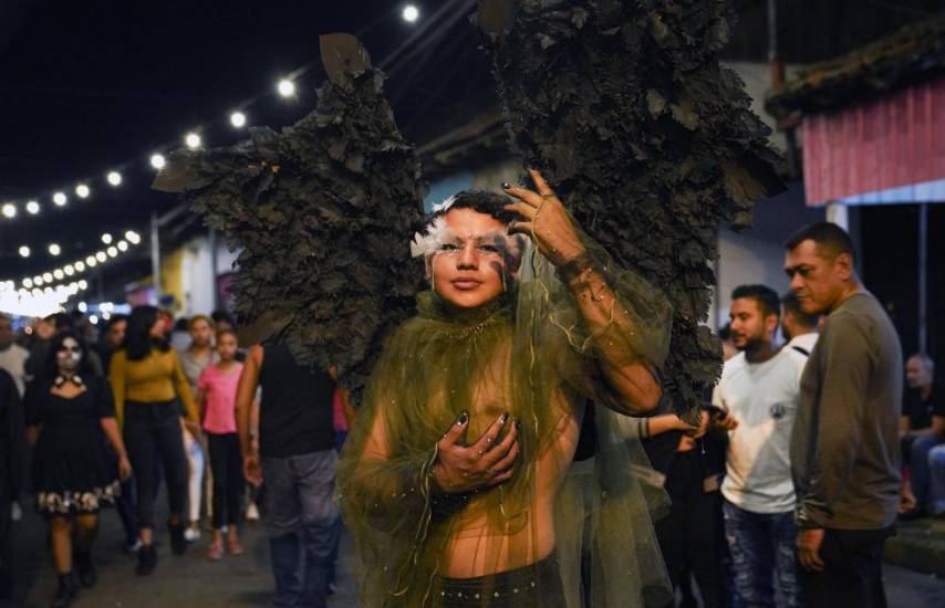 Brujas y diablos toman la noche en festival de Los Agüizotes en Nicaragua