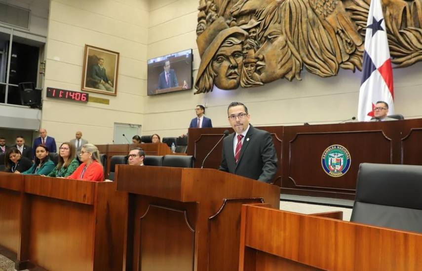 Gremios empresariales apoyan los proyectos de ley del procurador