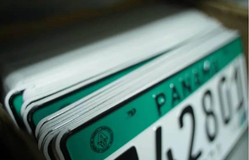 Municipio de Panamá anuncia que las placas de febrero y marzo están listas para retirar