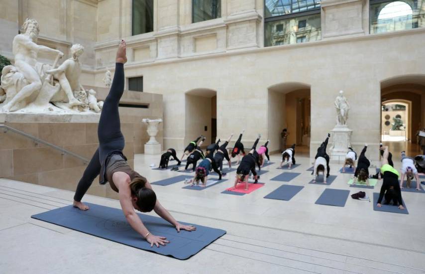 El Louvre propondrá sesiones de yoga y baile antes los Juegos Olímpicos