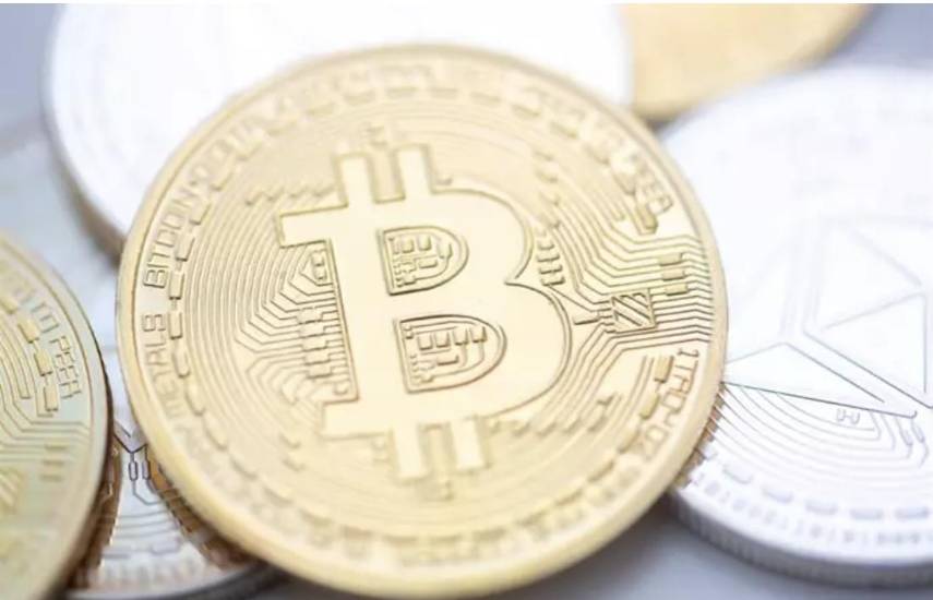 El bitcoin pierde el nivel de los 80.000 dólares y retrocede a niveles de noviembre