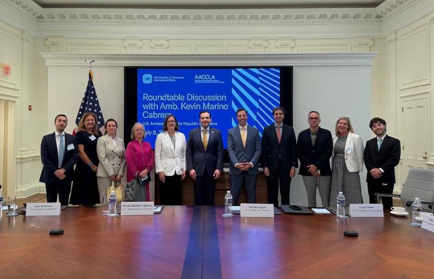 Embajador Cabrera se reúne con la Cámara de Comercio de EE. UU. para impulsar la inversión en Panamá