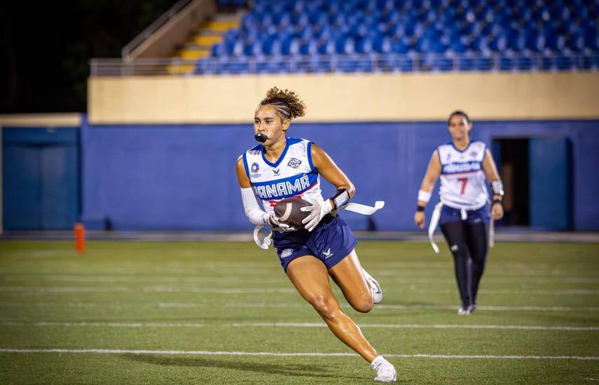 Cortesía | María Elisa Baloy Galeano, durante un juego de Flag Football.