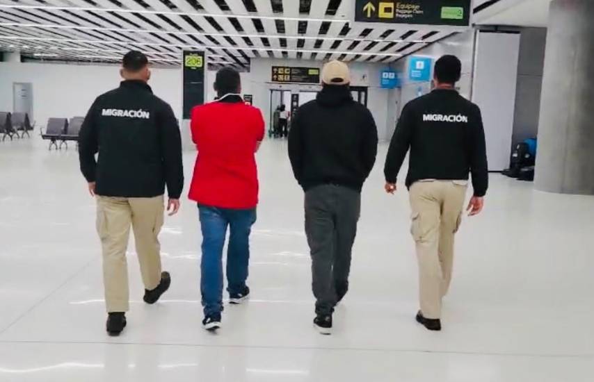 Detienen a dos ecuatorianos por vínculos a organización criminal