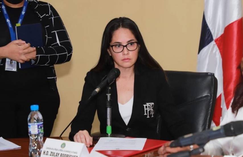 Diputada Zulay Rodríguez presenta su renuncia como diputada ante la Asamblea