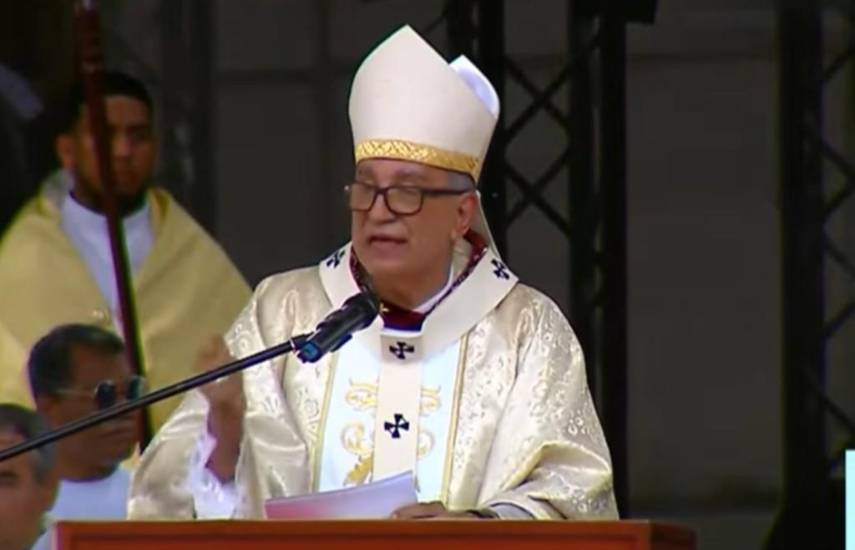 Ulloa pide combatir la pobreza infantil